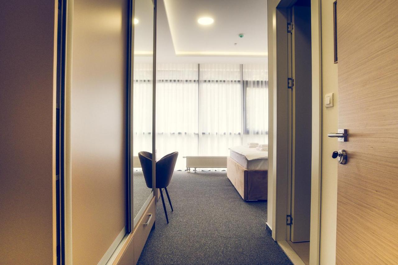 Apartmani Sl Luxury バニャ・ルカ エクステリア 写真