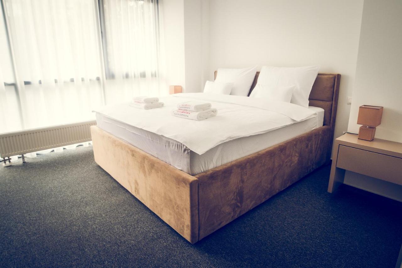Apartmani Sl Luxury バニャ・ルカ エクステリア 写真