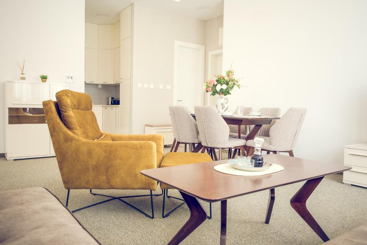 Apartmani Sl Luxury バニャ・ルカ エクステリア 写真