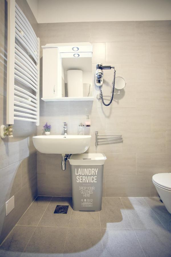 Apartmani Sl Luxury バニャ・ルカ エクステリア 写真