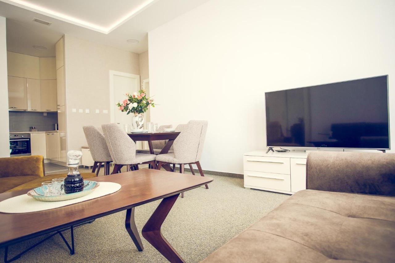 Apartmani Sl Luxury バニャ・ルカ エクステリア 写真